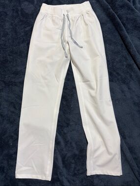 Figs White Women's High Waisted Livingston Scrub Pants